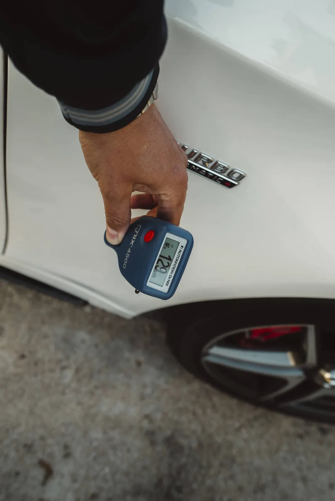 Paint thickness measurement during a vehicle inspection