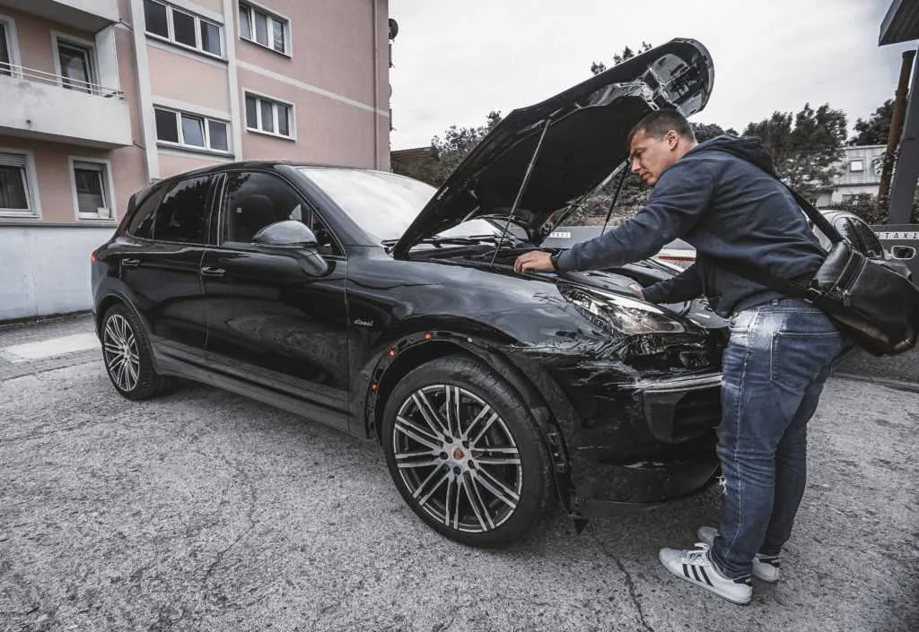 Illustration for the article "First inspection when buying a used car from Germany"