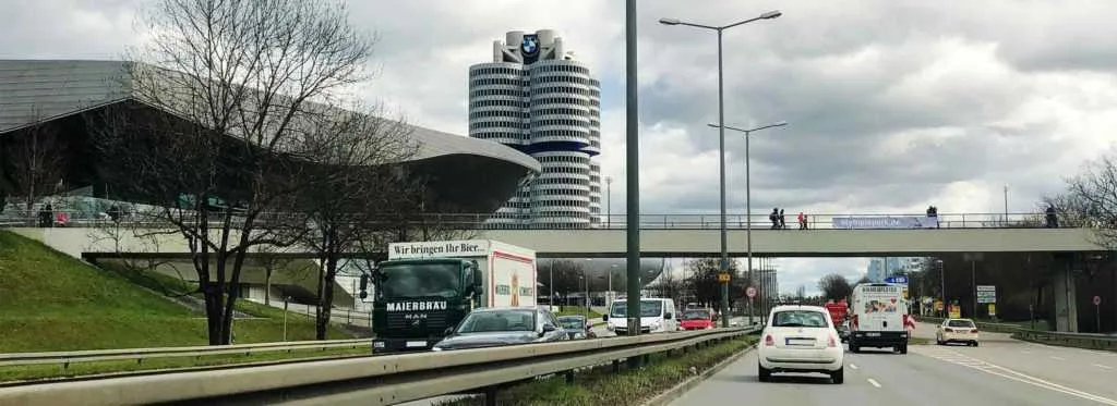 Illustration for the article "BMW in trouble: the diesel scandal in Germany"