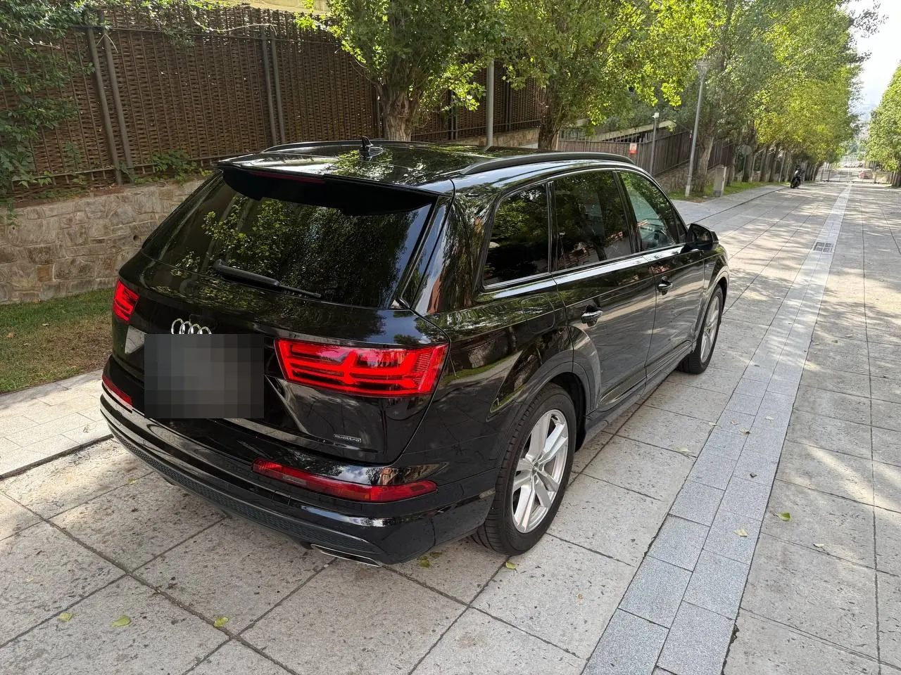 Audi Q7 3.0 TDI quattro S line · 7 seats · Air suspension · Panorama · 360° camera · 5