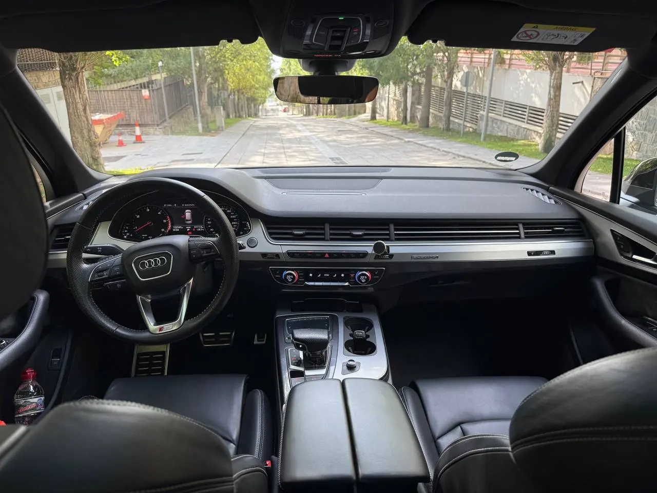 Audi Q7 3.0 TDI quattro S line · 7 seats · Air suspension · Panorama · 360° camera · 9