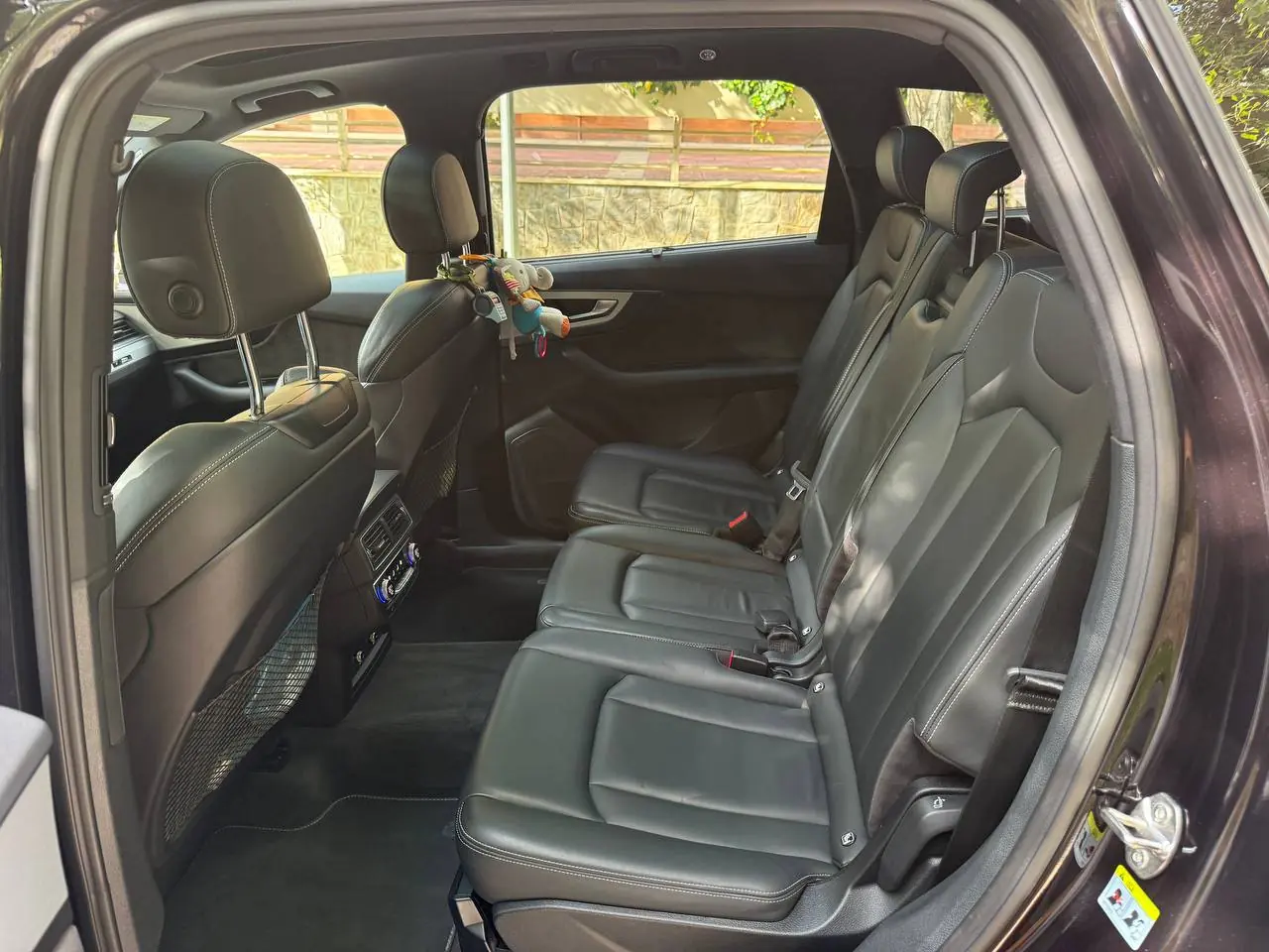 Audi Q7 3.0 TDI quattro S line · 7 seats · Air suspension · Panorama · 360° camera · 16