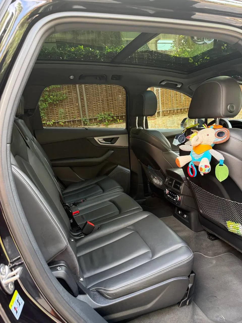 Audi Q7 3.0 TDI quattro S line · 7 seats · Air suspension · Panorama · 360° camera · 17