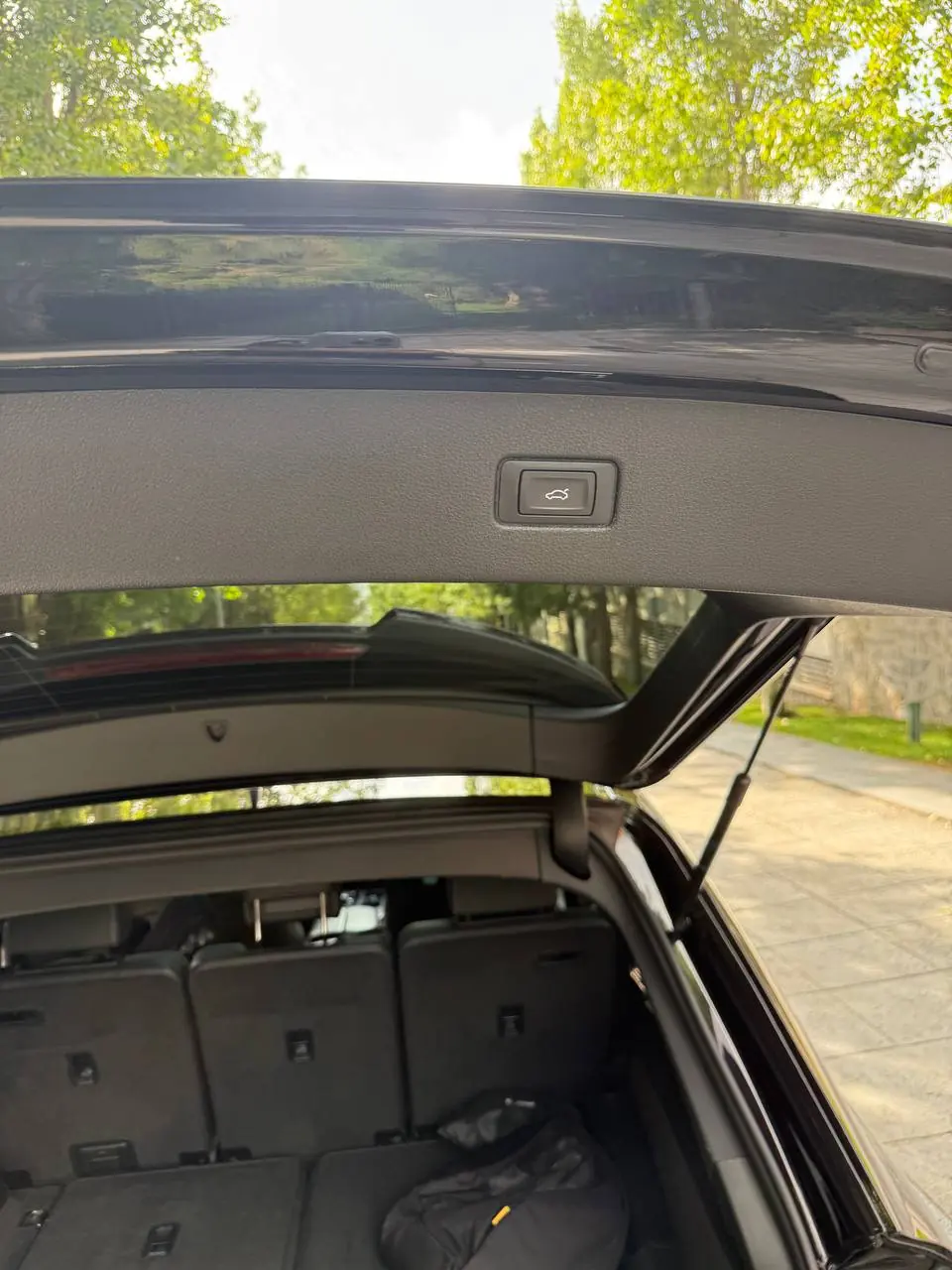 Audi Q7 3.0 TDI quattro S line · 7 seats · Air suspension · Panorama · 360° camera · 20