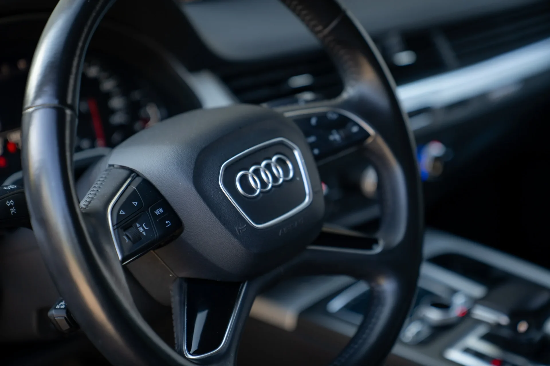 Audi Q7 3.0 TDI quattro · 7 seats · Matrix LED · 15