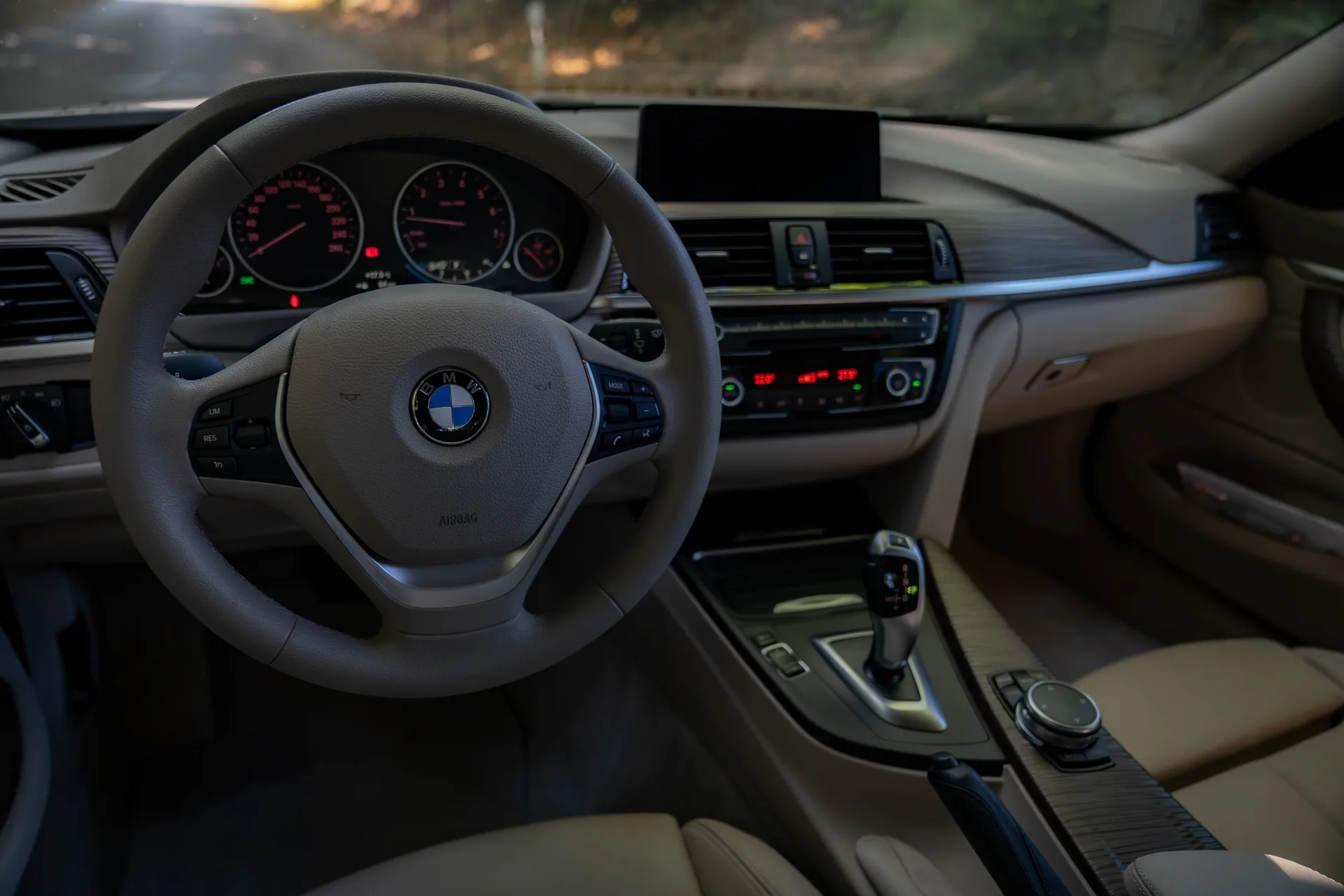 BMW 428i xDrive Coupé Modern Line · one owner · 245 hp · Steptronic · new HU at handover · new front differential · 25