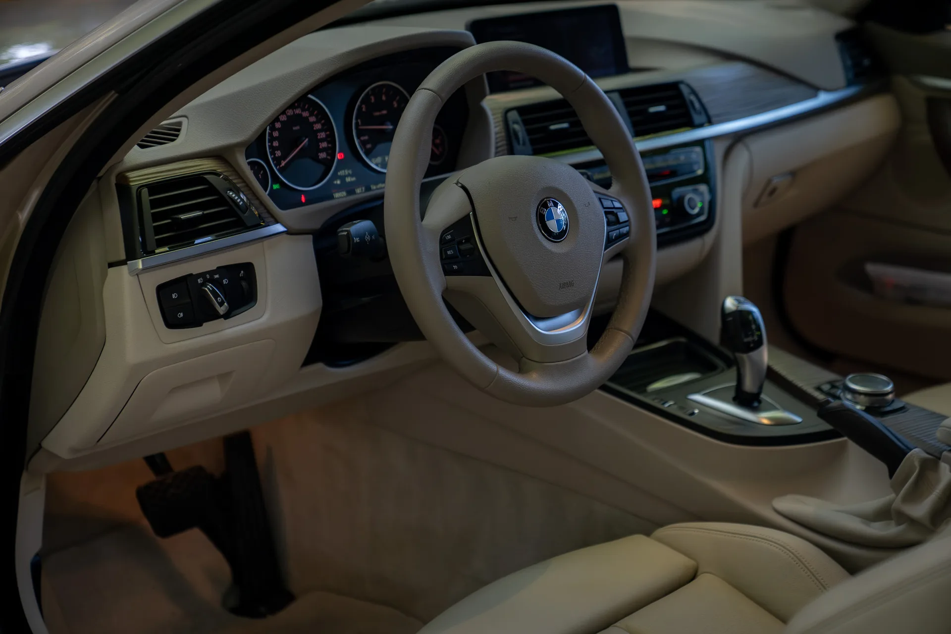 BMW 428i xDrive Coupé Modern Line · one owner · 245 hp · Steptronic · new HU at handover · new front differential · 26