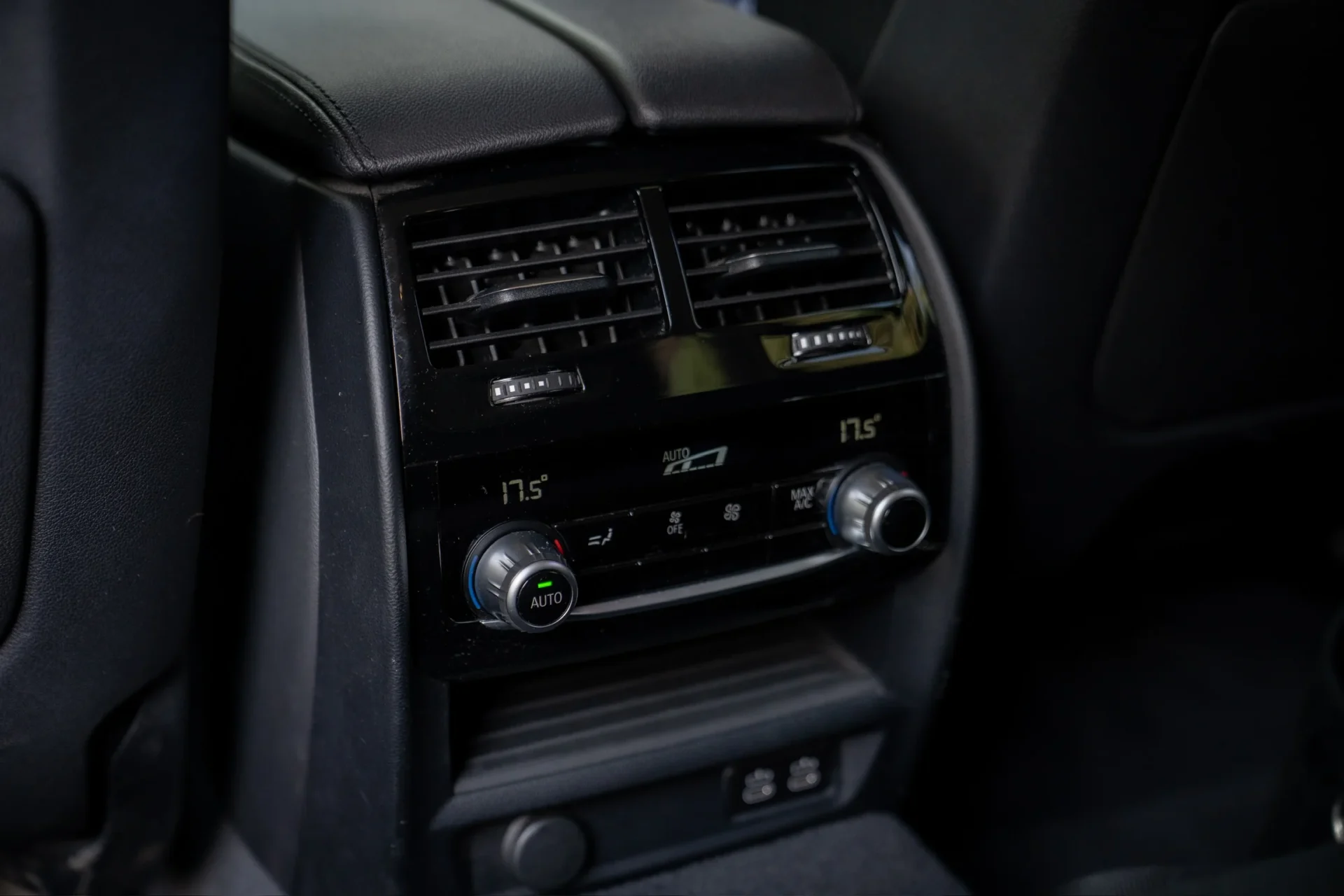 BMW 520d Touring автомат · Цифровая сервисная история · Новый техосмотр HU при передаче · ACC Stop & Go · 24