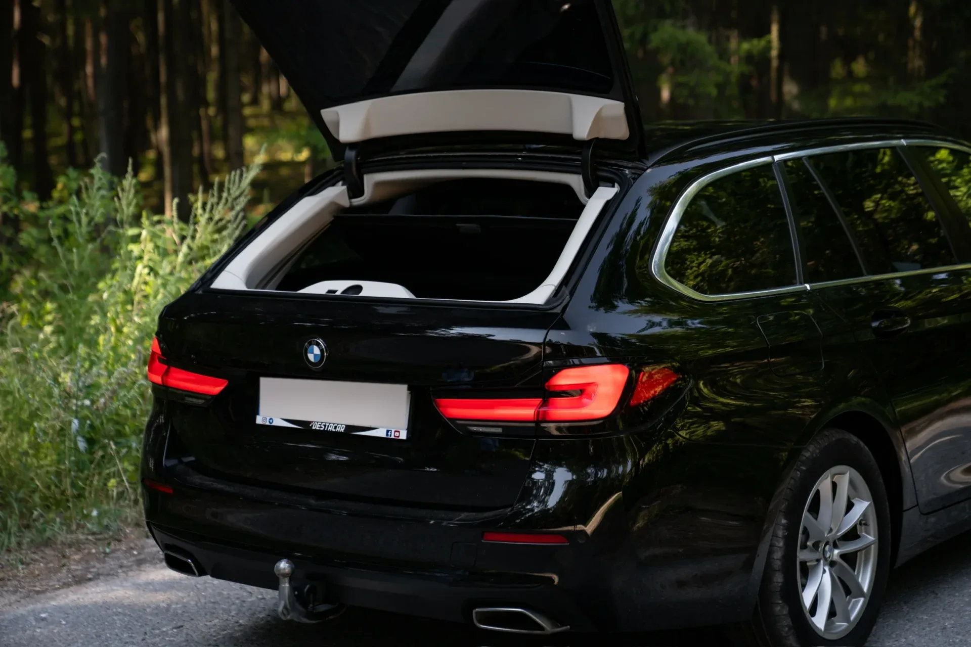 BMW 520d Touring автомат · Цифровая сервисная история · Новый техосмотр HU при передаче · ACC Stop & Go · 5