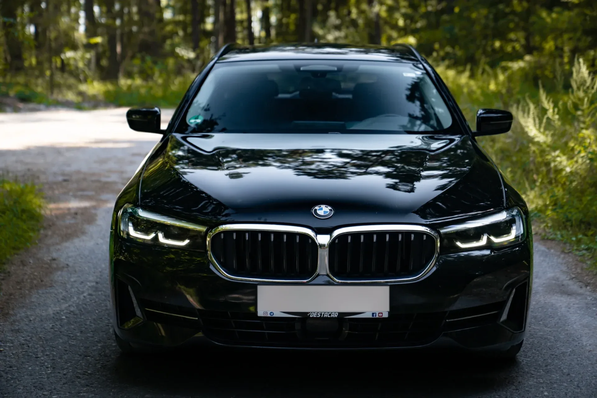 BMW 520d Touring автомат · Цифровая сервисная история · Новый техосмотр HU при передаче · ACC Stop & Go · 19