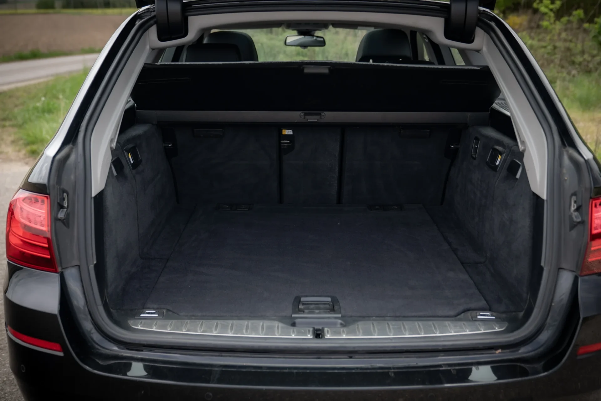 BMW 525d Touring · Panoramic roof · Harman Kardon · Tow bar · 28
