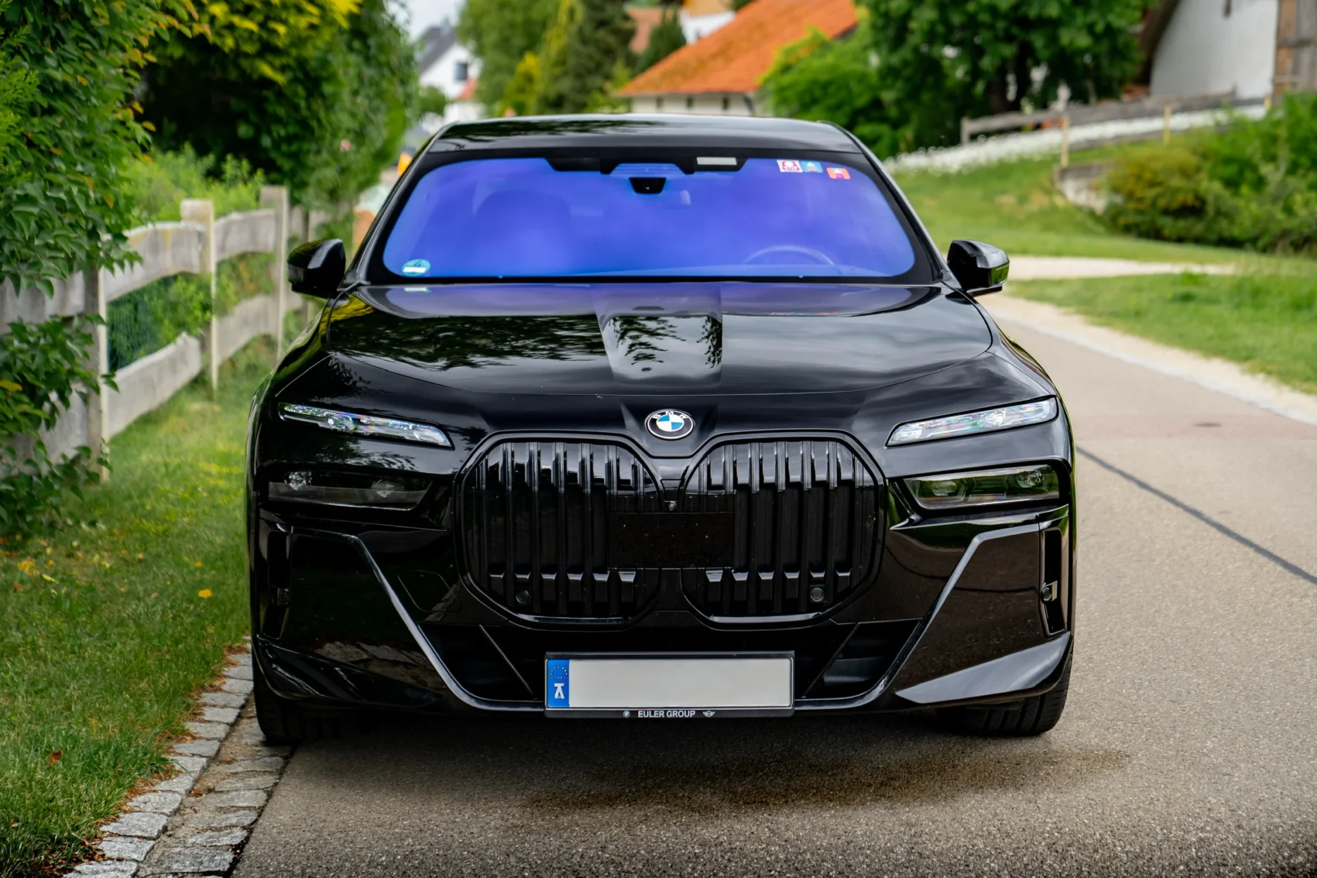 BMW 740d xDrive M Sport · Executive Lounge · Accident-free · Fully serviced · BMW Individual Merino Tartufo · 11