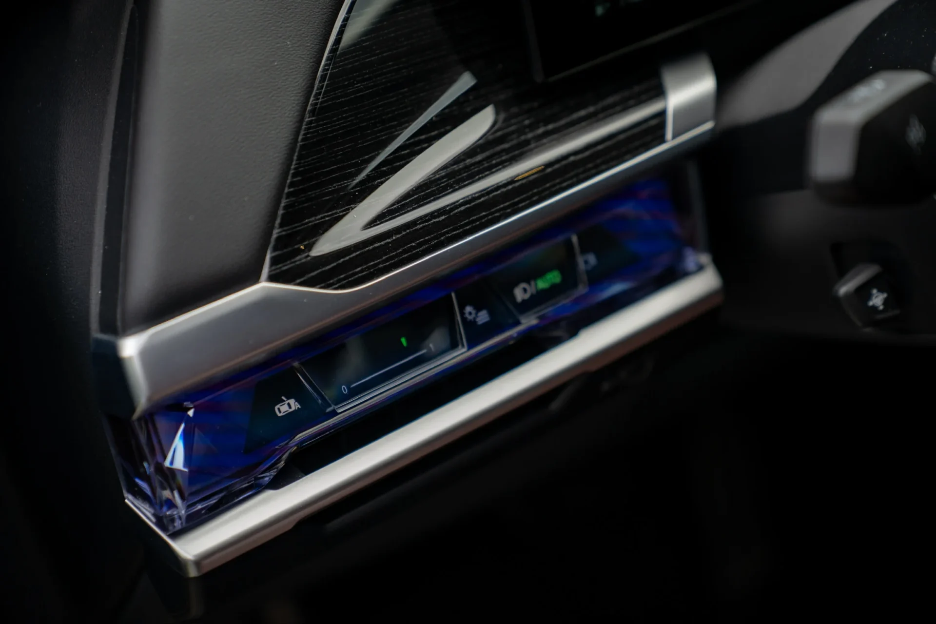 BMW 740d xDrive M Sport · Executive Lounge · Accident-free · Fully serviced · BMW Individual Merino Tartufo · 22