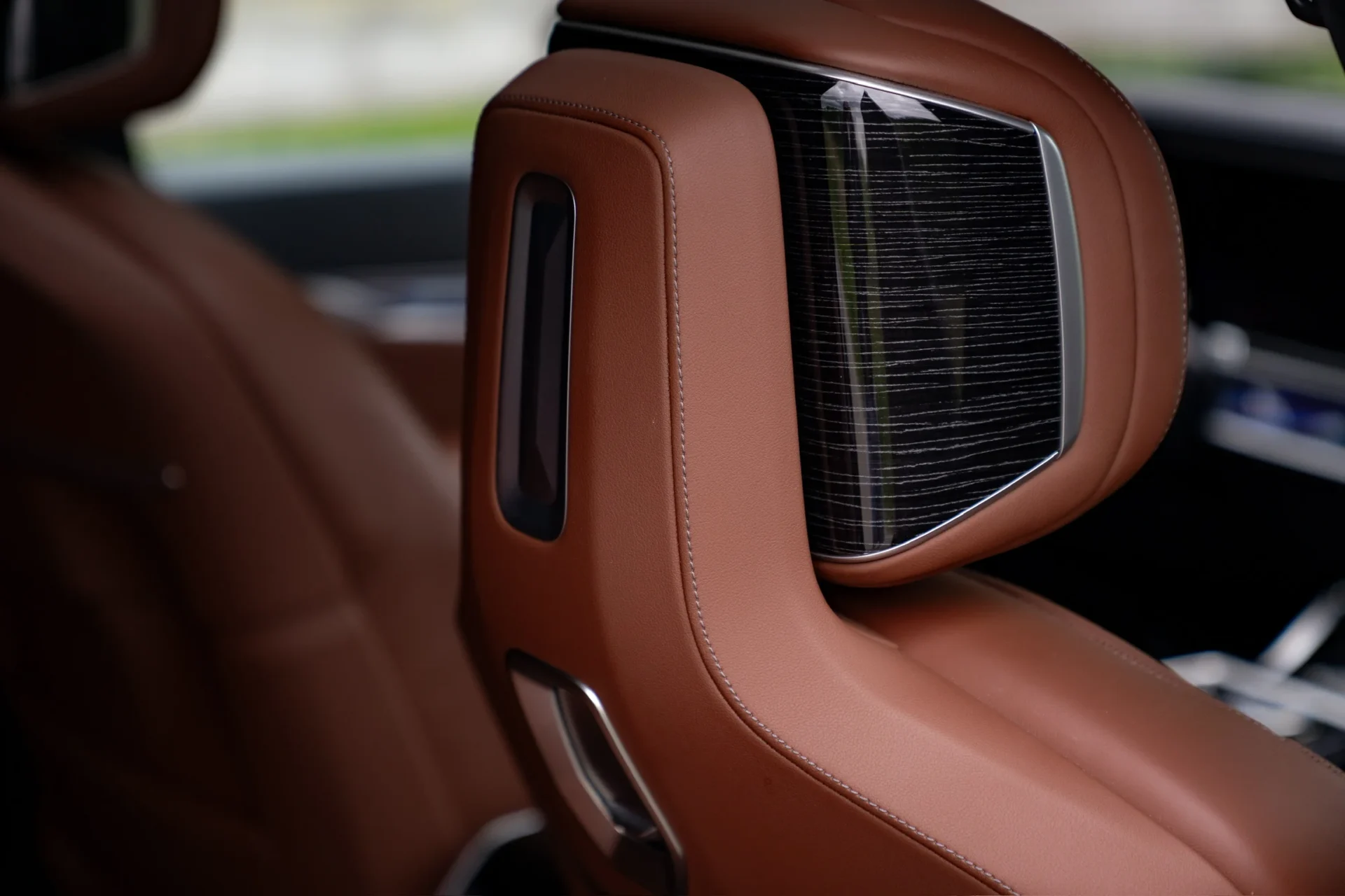 BMW 740d xDrive M Sport · Executive Lounge · Accident-free · Fully serviced · BMW Individual Merino Tartufo · 34
