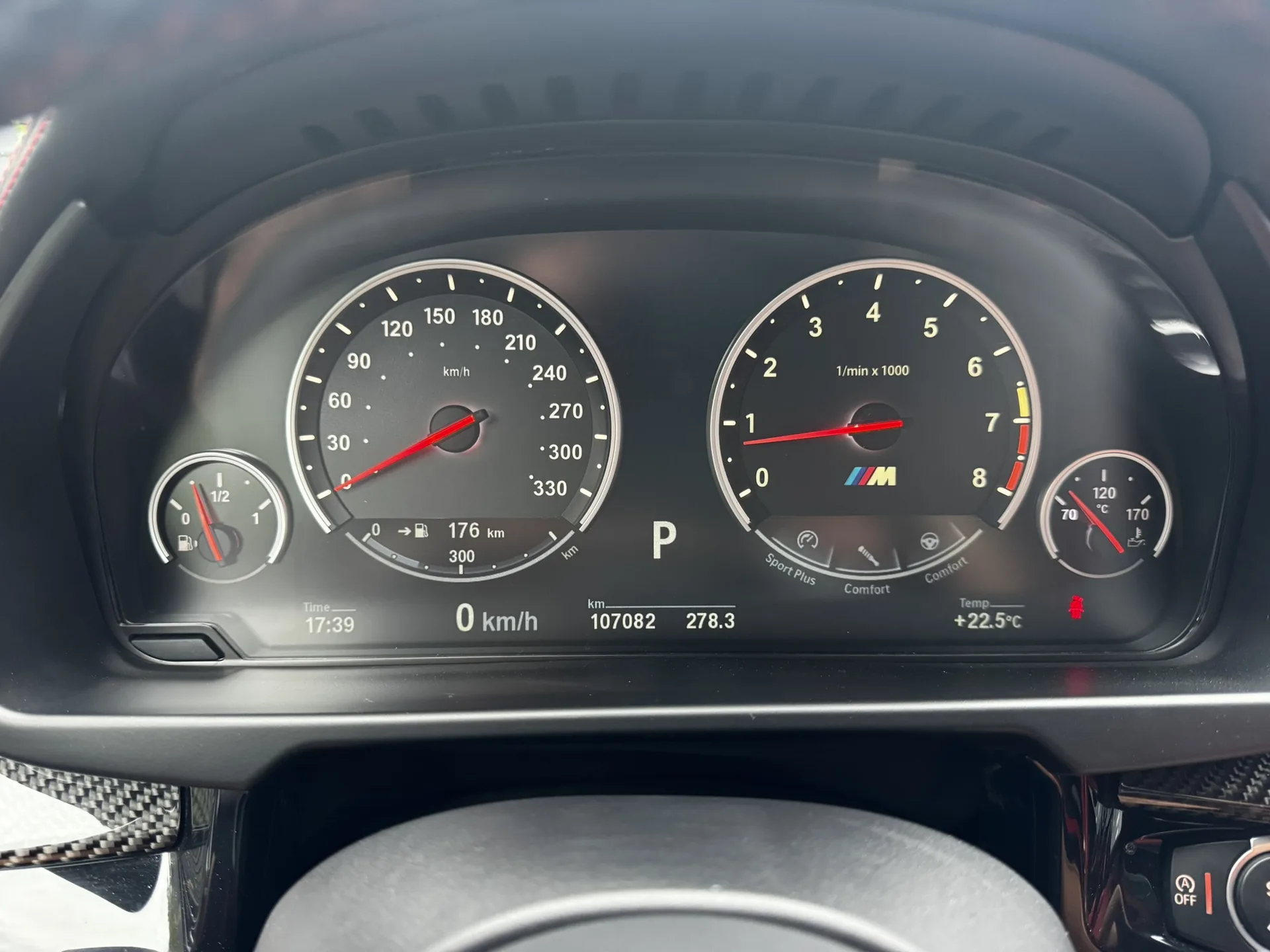 BMW X6 M 4.4 V8 xDrive · 575 hp · Bang & Olufsen · Repaired accident vehicle, US import · 14