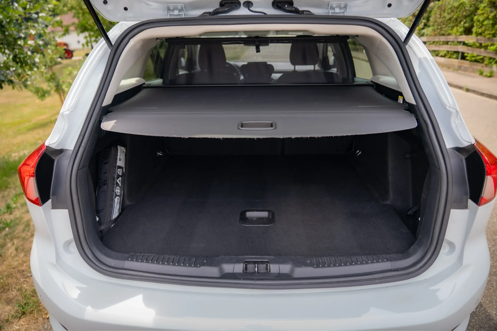 Ford Focus универсал Cool & Connect 1.5 EcoBlue AT8 · ACC · Бесключевой доступ · LED · 22