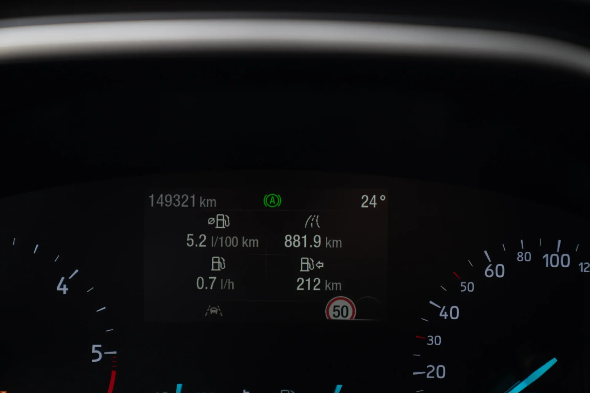 Ford Focus универсал Cool & Connect 1.5 EcoBlue AT8 · ACC · Бесключевой доступ · LED · 26