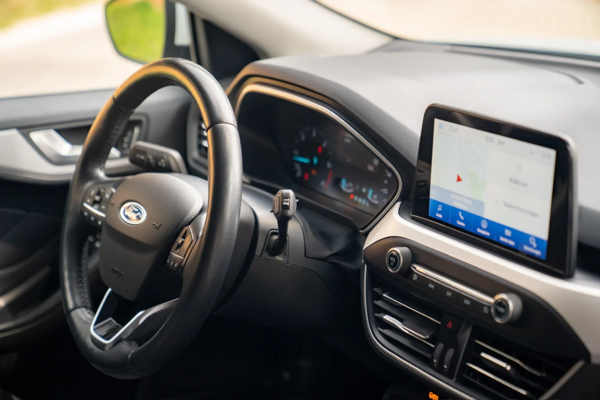 Ford Focus универсал Cool & Connect 1.5 EcoBlue AT8 · ACC · Бесключевой доступ · LED · 36