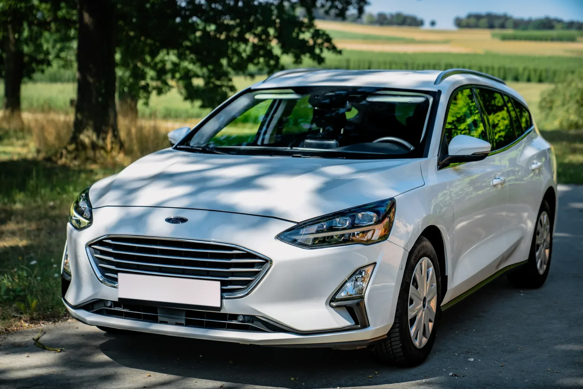 Ford Focus универсал Cool & Connect 1.5 EcoBlue AT8 · ACC · Бесключевой доступ · LED · 8