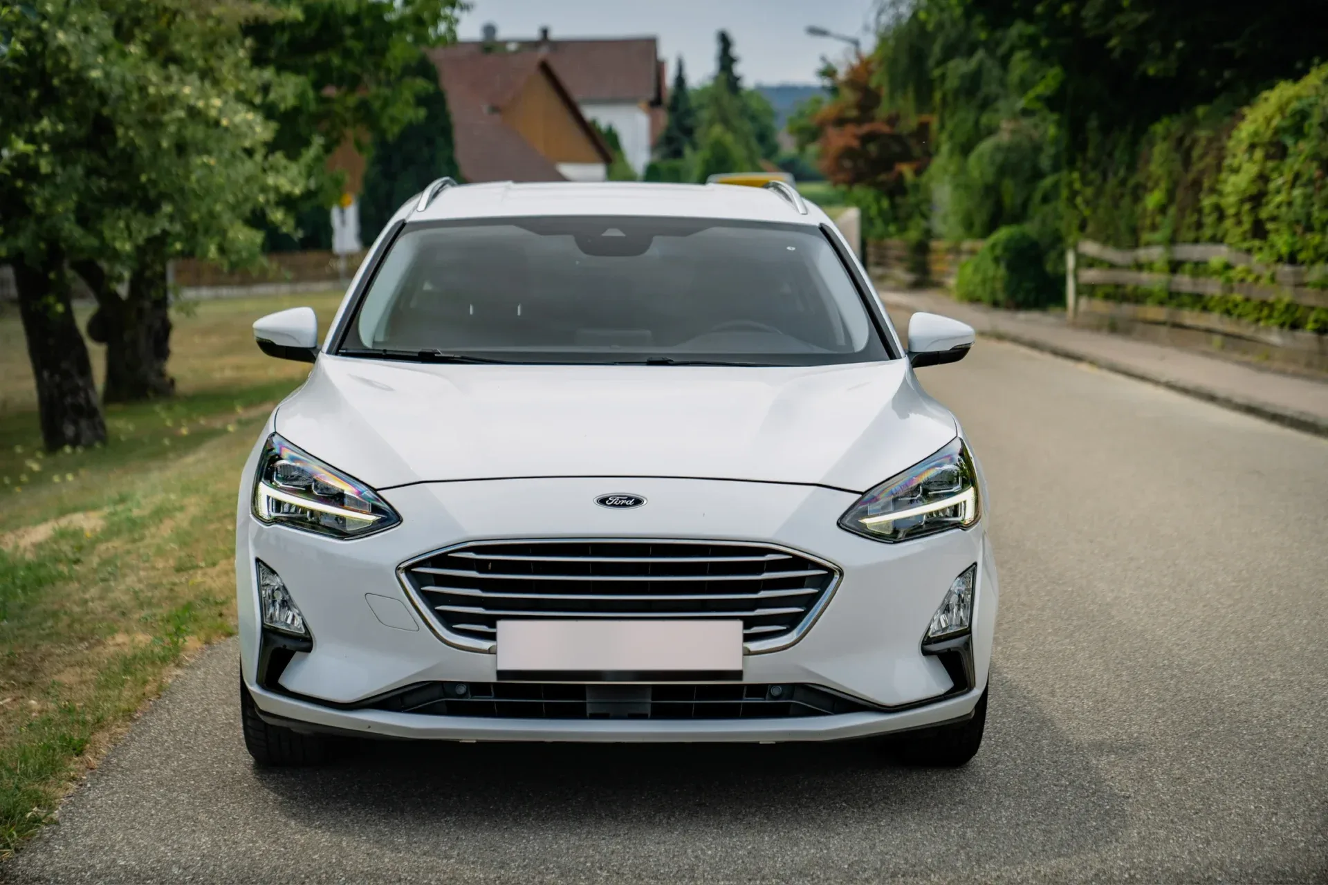 Ford Focus универсал Cool & Connect 1.5 EcoBlue AT8 · ACC · Бесключевой доступ · LED · 12