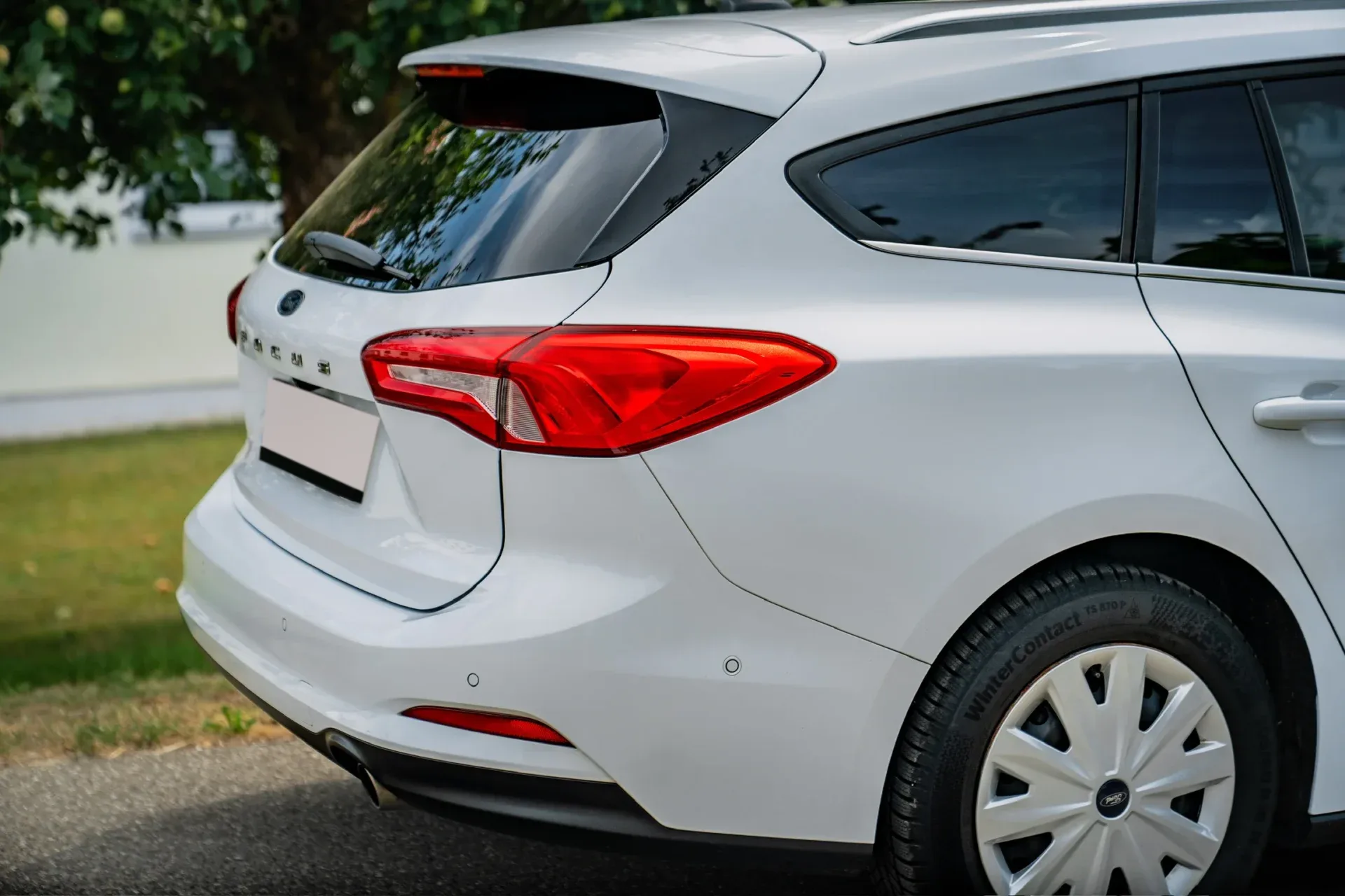 Ford Focus универсал Cool & Connect 1.5 EcoBlue AT8 · ACC · Бесключевой доступ · LED · 15