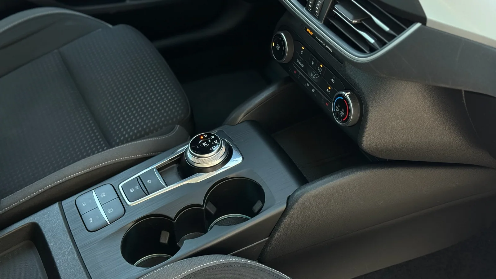Ford Focus Estate Cool & Connect 1.5 EcoBlue AT8 · ACC · Navigation · Tow Bar · 12