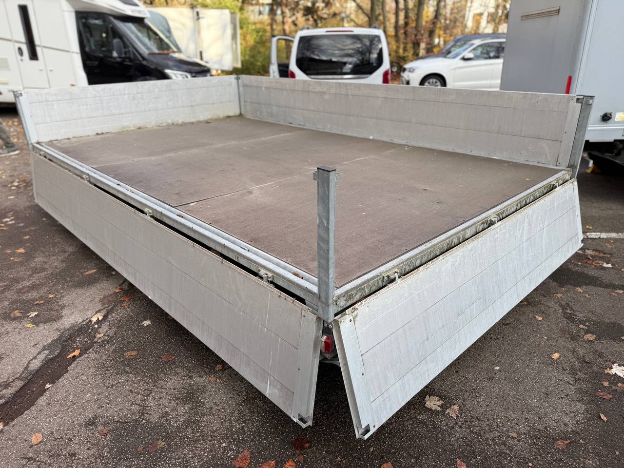 Humbaur HT35 · 3,500 kg · Tandem-axle trailer · 9