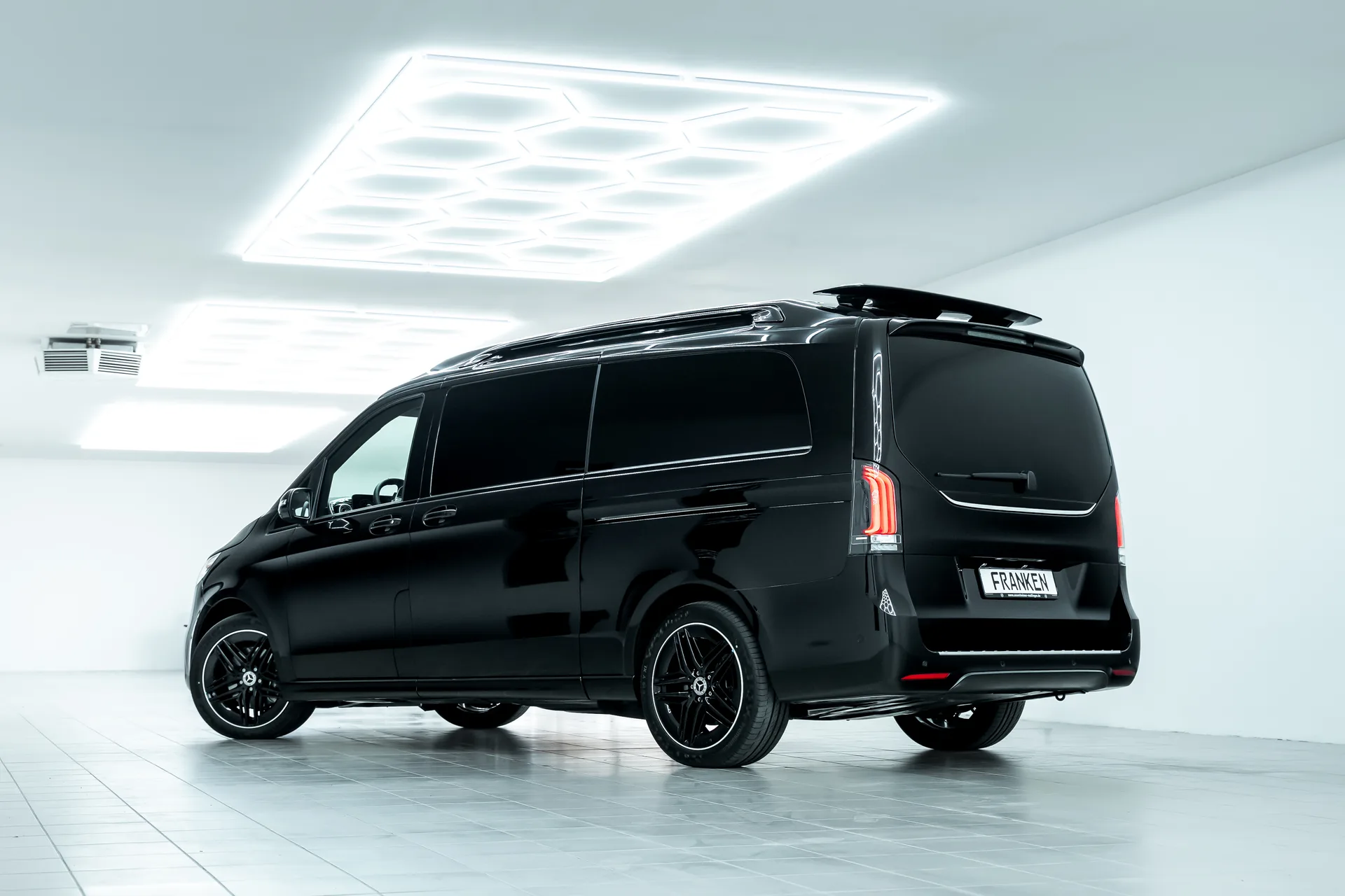 Mercedes-Benz V 300 d 4MATIC Crystal Edition Bordo by Franken Autodesign · 6
