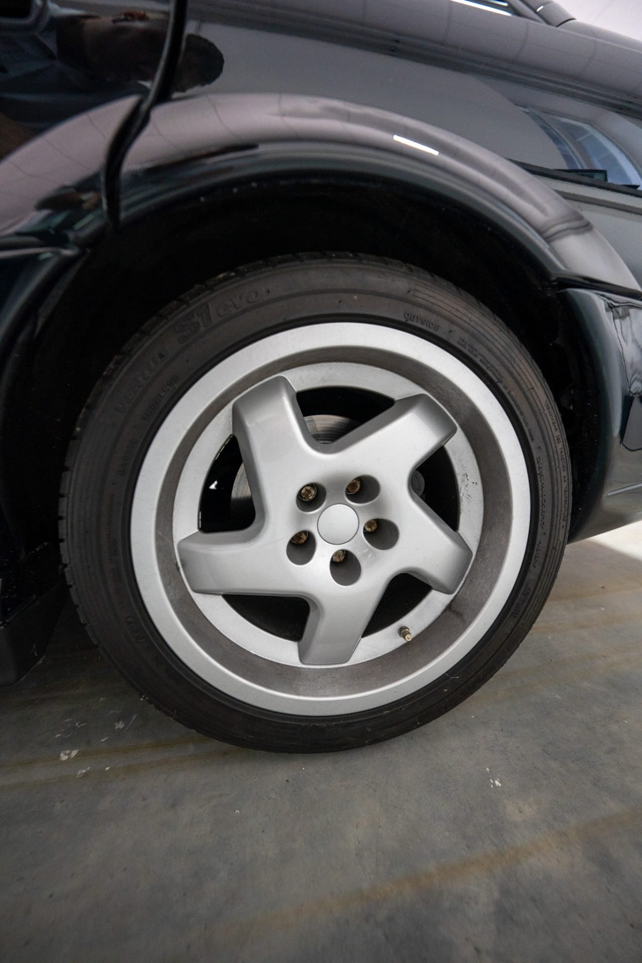Opel Lotus Omega 3.6 Biturbo · 377 hp · No. 0571 of 950 · 6-speed manual · 2 owners · Service book · 9