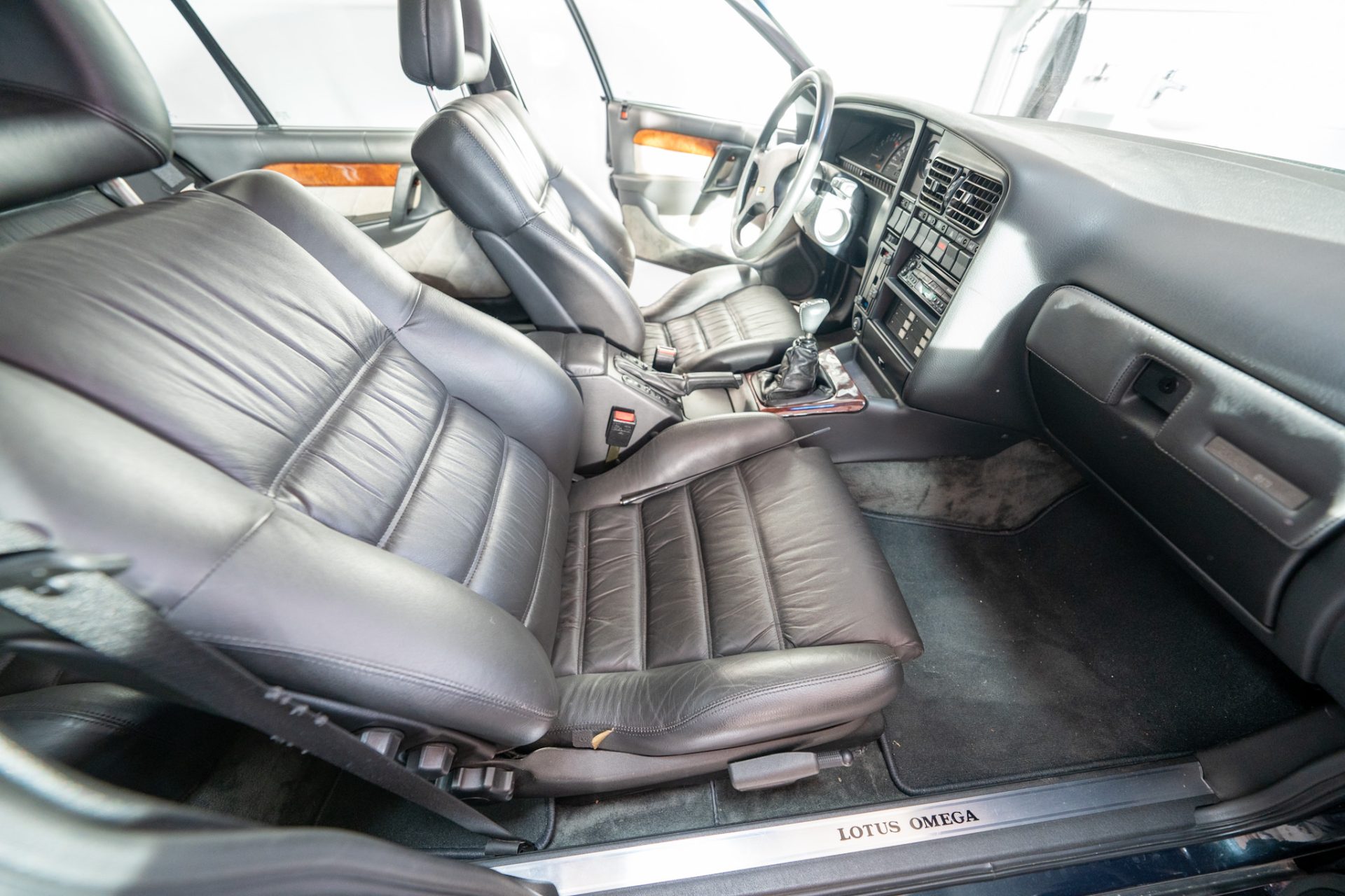Opel Lotus Omega 3.6 Biturbo · 377 hp · No. 0571 of 950 · 6-speed manual · 2 owners · Service book · 22