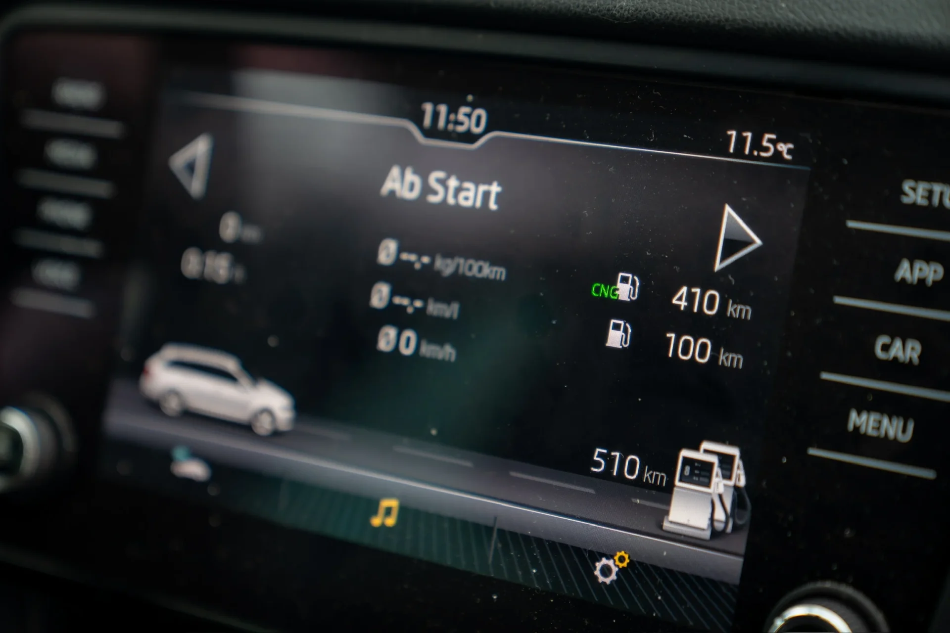 Škoda Octavia Combi 1.5 TGI DSG · Natural gas (CNG) · New HU until 03/2028 · No repaints · ACC · 23