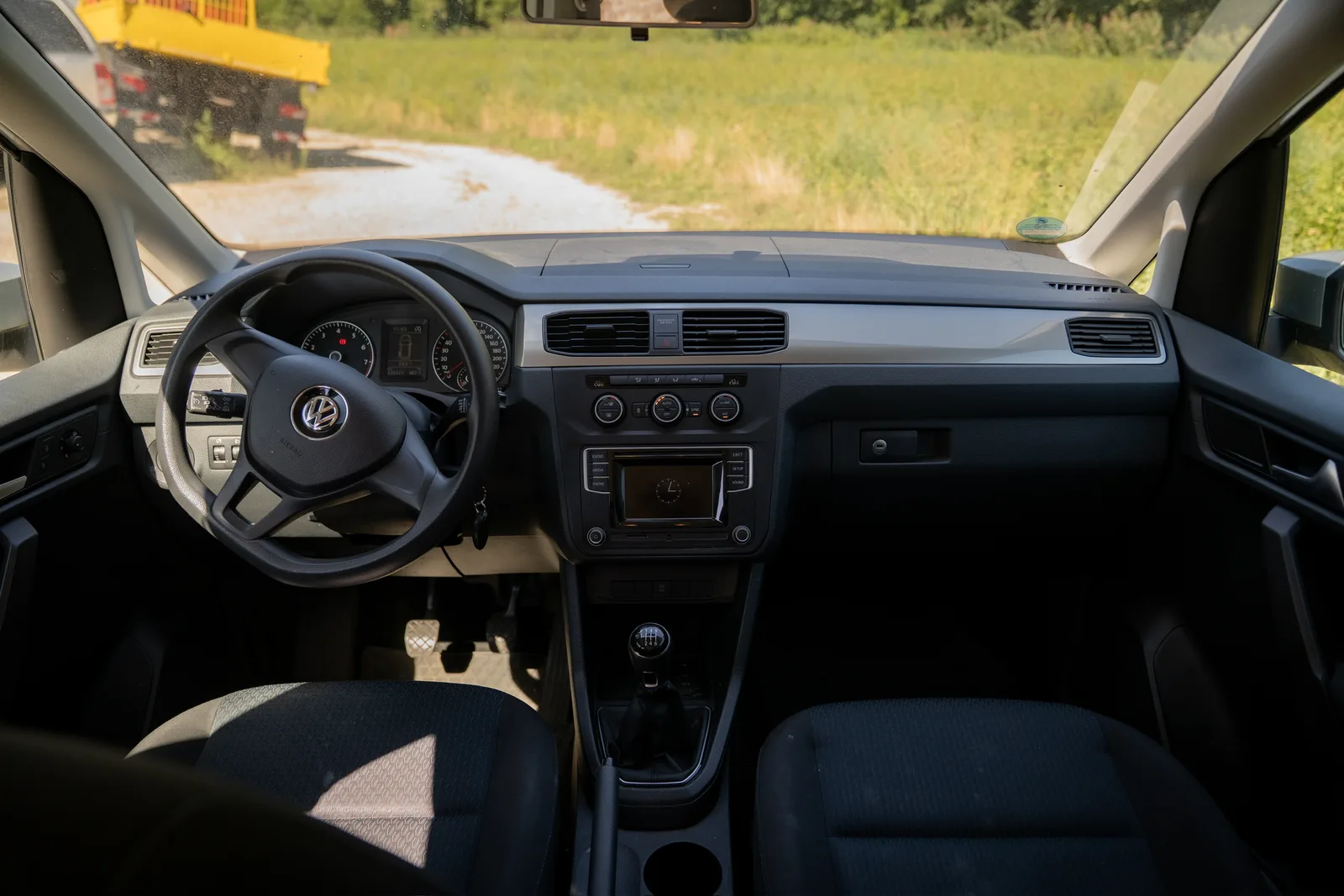 Volkswagen Caddy пассажирский Trend 1.4 TSI · Один владелец · Автономный отопитель · Климат-контроль · Сервисная книжка · 10