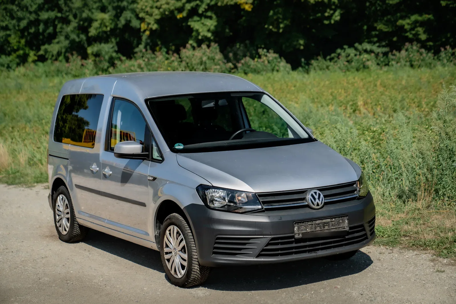 Volkswagen Caddy passenger van Trend 1.4 TSI · First owner · Auxiliary heater · Climate control · Service book
