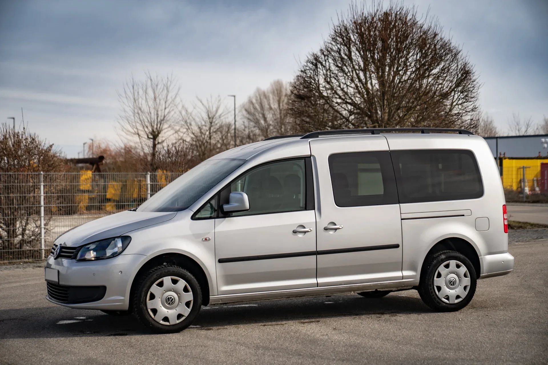 Volkswagen Caddy Maxi 1.2 TSI petrol · First owner · New HU until 02/2028 · Webasto parking heater · Air conditioning · 4