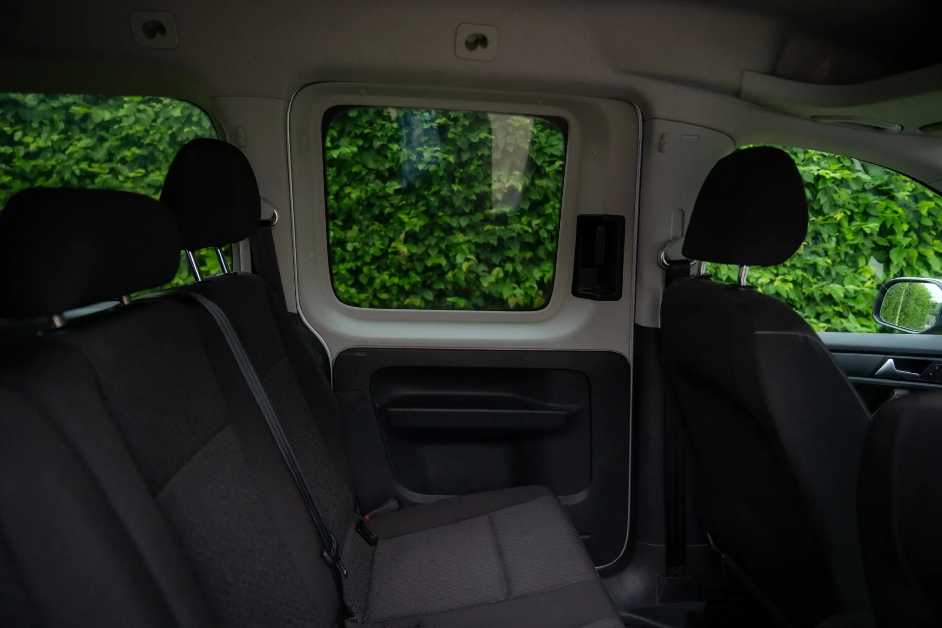 Volkswagen Caddy 1.4 TGI DSG · Natural gas (CNG) · New timing belt 04/2026 · Complete service book · HU until 12/2027 · 5