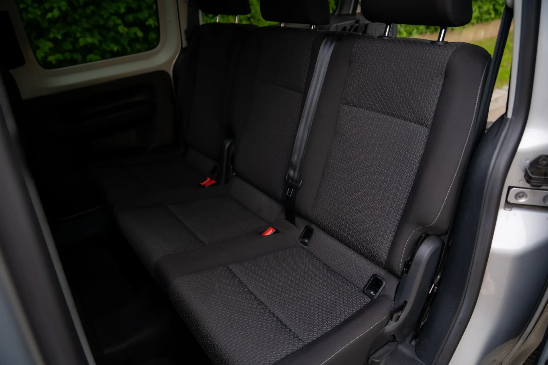 Volkswagen Caddy 1.4 TGI DSG · Natural gas (CNG) · New timing belt 04/2026 · Complete service book · HU until 12/2027 · 16