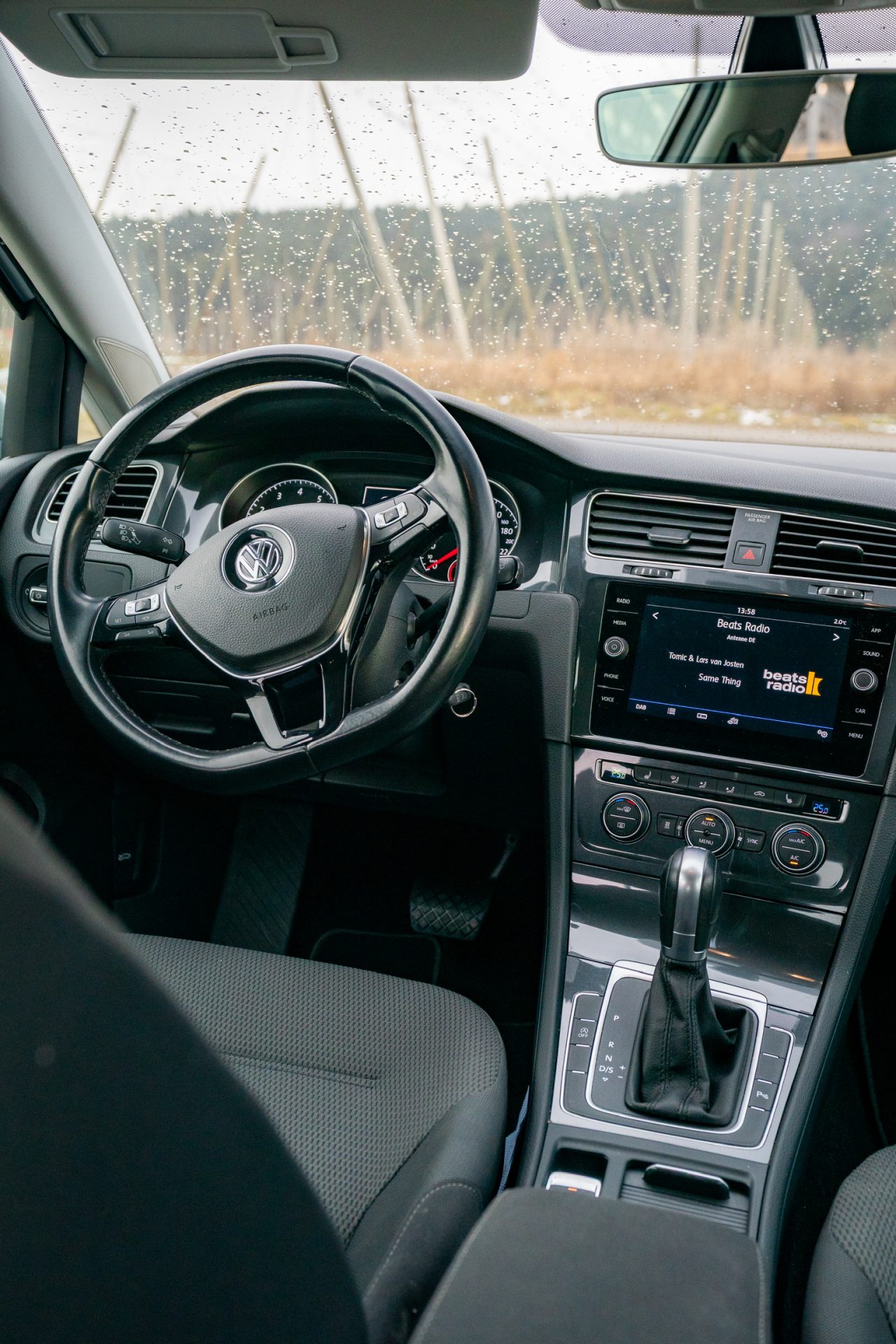 Volkswagen Golf 1.5 TGI · ACC · Auxiliary heater · 8