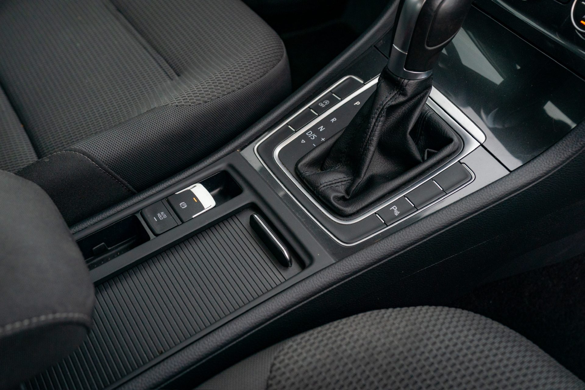 Volkswagen Golf 1.5 TGI · ACC · Auxiliary heater · 10