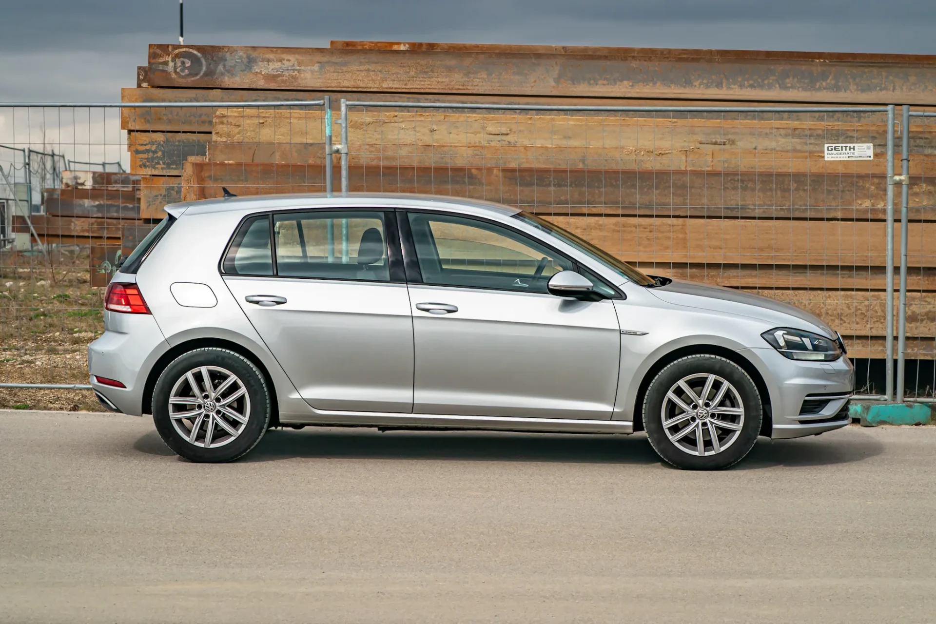 Volkswagen Golf 1.5 TGI · ACC · Auxiliary heater · 28